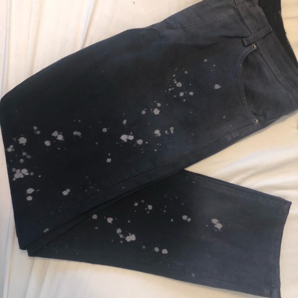 Rustic Dime Bleached Carbon Tapered Jeans